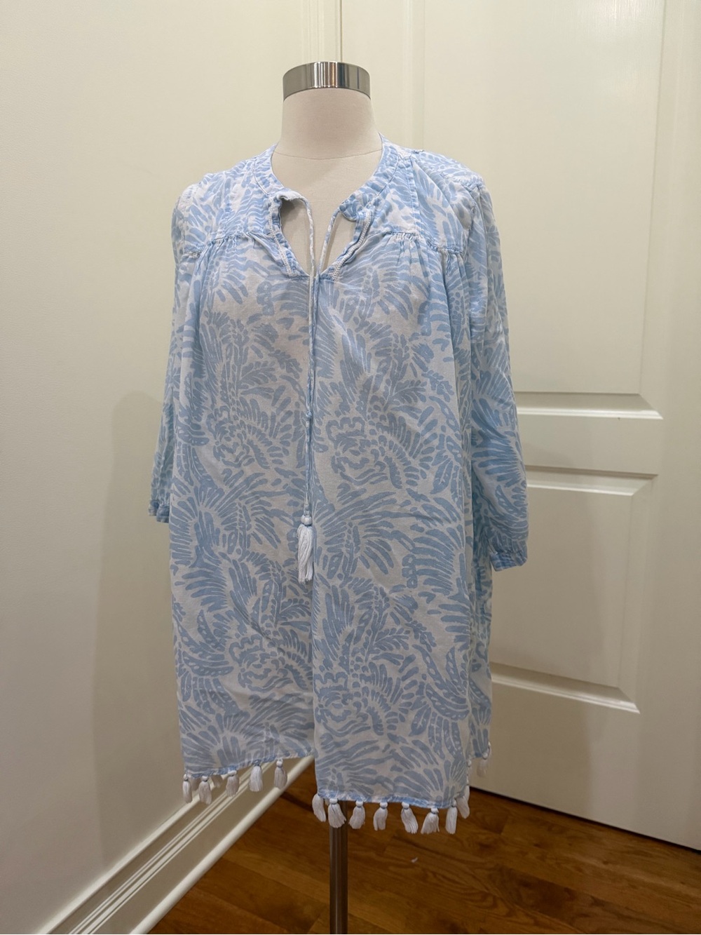 Roller Rabbit Light Blue & White Floral Swim Coverup with Tassel Hem